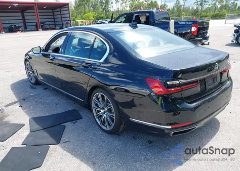 2021 BMW 740I z USA, uszkodzony, nr VIN WBA7T2C04MCE56407